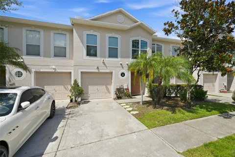 Townhouse in Tampa, Florida 3 bedrooms, 155.15 sq.m. № 2312712