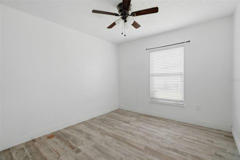 Townhouse in Tampa, Florida 3 bedrooms, 155.15 sq.m. № 2312712 - photo 26
