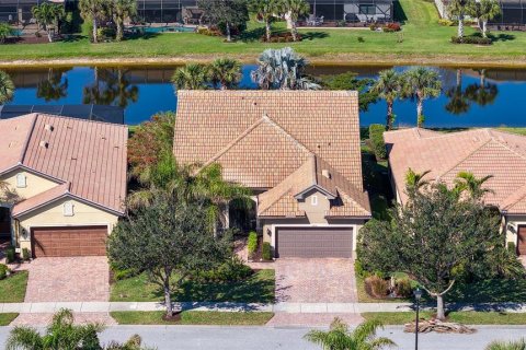 House in Venice, Florida 3 bedrooms, 253.16 sq.m. № 1557156 - photo 2
