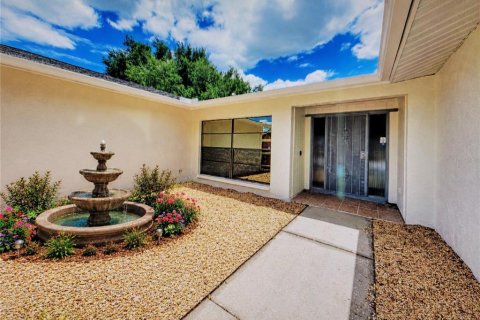 Villa ou maison à vendre à Sarasota, Floride: 3 chambres, 215.9 m2 № 2151520 - photo 4