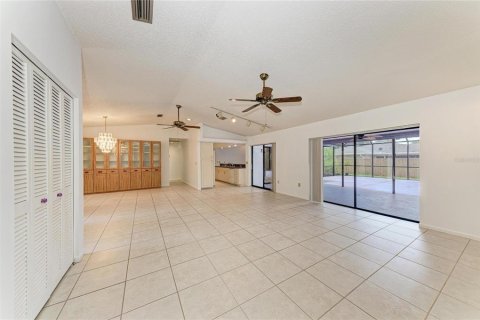 Villa ou maison à vendre à Sarasota, Floride: 3 chambres, 215.9 m2 № 2151520 - photo 9