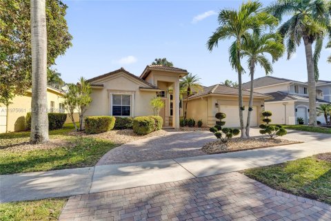 Villa ou maison à vendre à Weston, Floride: 5 chambres, 310.29 m2 № 2042743 - photo 2