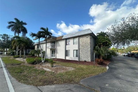 Condo in Fort Myers, Florida, 2 bedrooms  № 1525673 - photo 28