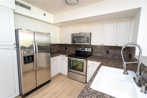 Condominio en venta en Aventura, Florida, 3 dormitorios, 122.63 m2 № 1930831 - foto 6