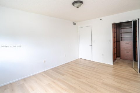 Condominio en venta en Aventura, Florida, 3 dormitorios, 122.63 m2 № 1930831 - foto 19