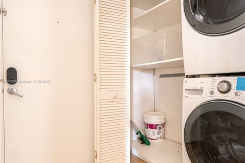 Condominio en venta en Aventura, Florida, 3 dormitorios, 122.63 m2 № 1930831 - foto 30