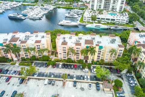 Condominio en venta en Aventura, Florida, 3 dormitorios, 122.63 m2 № 1930831 - foto 3