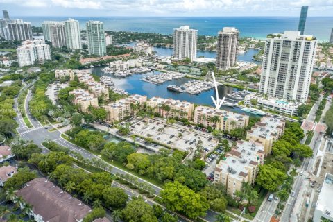 Condominio en venta en Aventura, Florida, 3 dormitorios, 122.63 m2 № 1930831 - foto 1