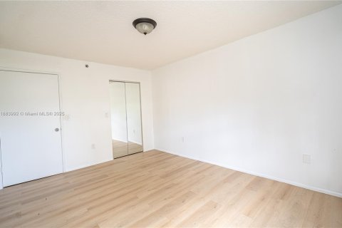 Condominio en venta en Aventura, Florida, 3 dormitorios, 122.63 m2 № 1930831 - foto 18