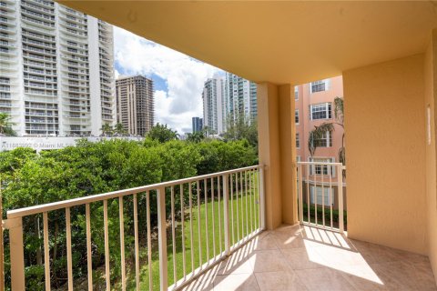 Condominio en venta en Aventura, Florida, 3 dormitorios, 122.63 m2 № 1930831 - foto 13