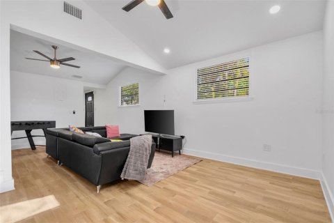 Villa ou maison à vendre à Tampa, Floride: 3 chambres, 163.14 m2 № 2218262 - photo 13