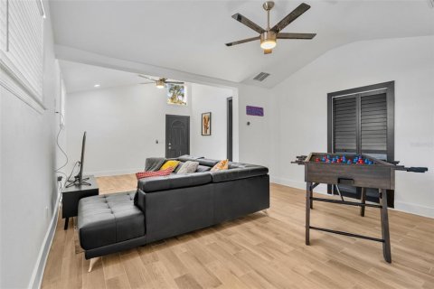Villa ou maison à vendre à Tampa, Floride: 3 chambres, 163.14 m2 № 2218262 - photo 9