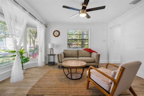 Villa ou maison à vendre à Tampa, Floride: 3 chambres, 163.14 m2 № 2218262 - photo 7