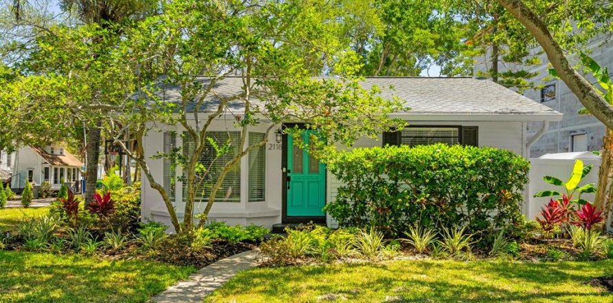 Villa ou maison à Tampa, Floride 3 chambres, 163.14 m2 № 2218262