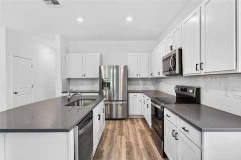 Adosado en alquiler en Land O' Lakes, Florida, 3 dormitorios, 163.32 m2 № 1866625 - foto 7