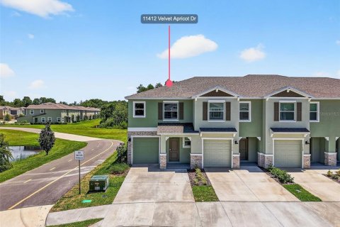 Adosado en alquiler en Land O' Lakes, Florida, 3 dormitorios, 163.32 m2 № 1866625 - foto 1