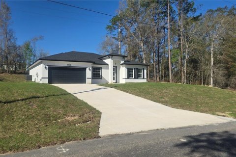 House in Citrus Springs, Florida 4 bedrooms, 164.81 sq.m. № 2100907 - photo 3