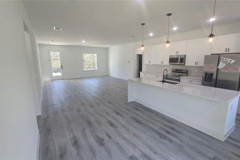 House in Citrus Springs, Florida 4 bedrooms, 164.81 sq.m. № 2100907 - photo 13