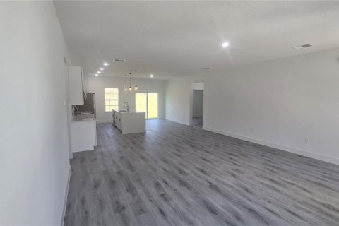 House in Citrus Springs, Florida 4 bedrooms, 164.81 sq.m. № 2100907 - photo 10