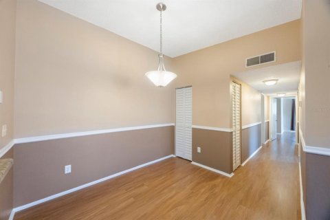 Купить кондоминиум в Темпл-Террас, Флорида 7 комнат, 103.86м2, № 1905972 - фото 14