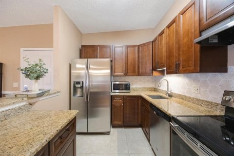 Купить кондоминиум в Темпл-Террас, Флорида 7 комнат, 103.86м2, № 1905972 - фото 8