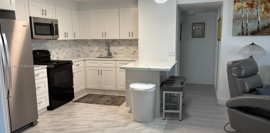Condo à Aventura, Floride, 2 chambres № 1892296