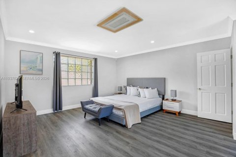 House in Fort Lauderdale, Florida 4 bedrooms, 213.3 sq.m. № 1995621 - photo 23