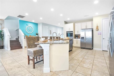 House in Kissimmee, Florida 11 bedrooms, 510.59 sq.m. № 2114519 - photo 10