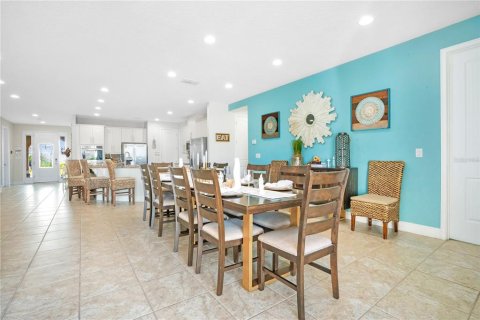 House in Kissimmee, Florida 11 bedrooms, 510.59 sq.m. № 2114519 - photo 13