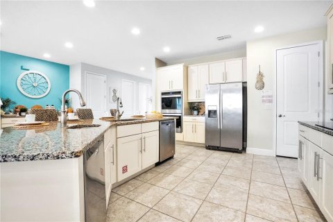 House in Kissimmee, Florida 11 bedrooms, 510.59 sq.m. № 2114519 - photo 11