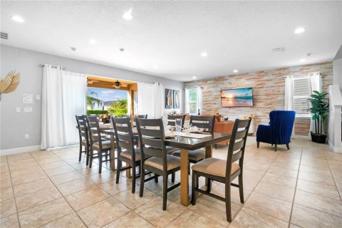 House in Kissimmee, Florida 11 bedrooms, 510.59 sq.m. № 2114519 - photo 17
