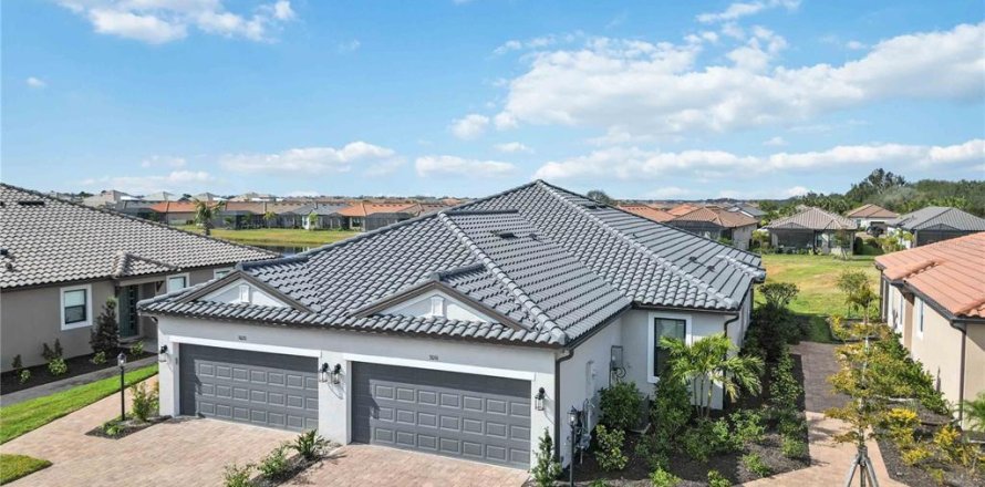 Casa en Bradenton, Florida 2 dormitorios, 144.74 m2 № 1531186