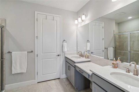 House in Bradenton, Florida 2 bedrooms, 144.74 sq.m. № 1531186 - photo 13