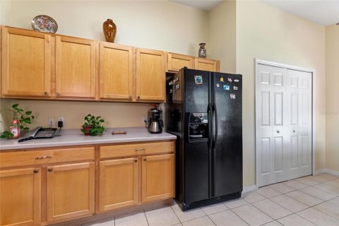 Villa ou maison à vendre à Kissimmee, Floride: 2 chambres, 140.47 m2 № 1877393 - photo 14
