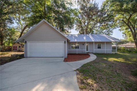 House in Ocala, Florida 3 bedrooms, 121.33 sq.m. № 1725486 - photo 1