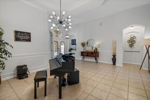 Villa ou maison à vendre à Lake Mary, Floride: 5 chambres, 256.69 m2 № 2421754 - photo 9