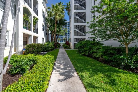 Condo in Aventura, Florida, 3 bedrooms № 2071263 - photo 7