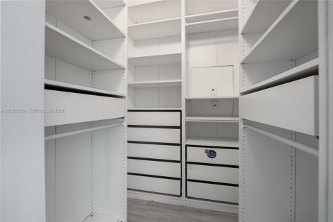Condo in Aventura, Florida, 3 bedrooms № 2071263 - photo 26
