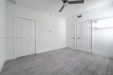Condo in Aventura, Florida, 3 bedrooms № 2071263 - photo 24