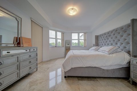Купить кондоминиум в Авентура, Флорида 2 спальни, 122.63м2, № 1889007 - фото 19