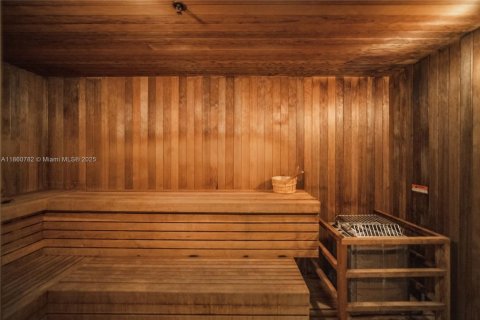 Купить кондоминиум в Авентура, Флорида 2 спальни, 122.63м2, № 1889007 - фото 14