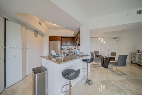 Купить кондоминиум в Авентура, Флорида 2 спальни, 122.63м2, № 1889007 - фото 5