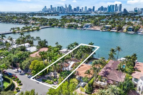 Terreno en venta en Miami Beach, Florida № 1706529 - foto 4