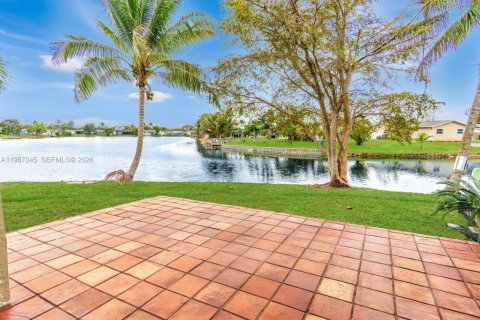 Adosado en alquiler en Pembroke Pines, Florida, 4 dormitorios, 150.13 m2 № 2048792 - foto 14