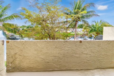 Adosado en alquiler en Pembroke Pines, Florida, 4 dormitorios, 150.13 m2 № 2048792 - foto 26