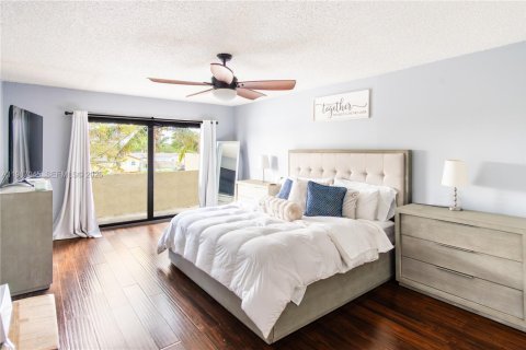 Adosado en alquiler en Pembroke Pines, Florida, 4 dormitorios, 150.13 m2 № 2048792 - foto 25