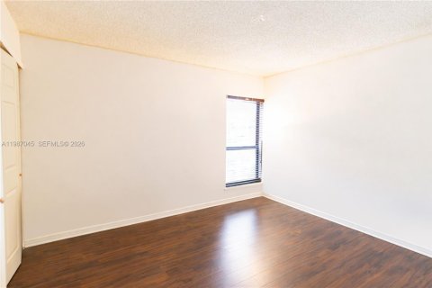 Adosado en alquiler en Pembroke Pines, Florida, 4 dormitorios, 150.13 m2 № 2048792 - foto 18