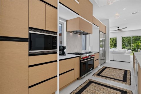 Casa en venta en Sarasota, Florida, 5 dormitorios, 449.74 m2 № 2312719 - foto 16