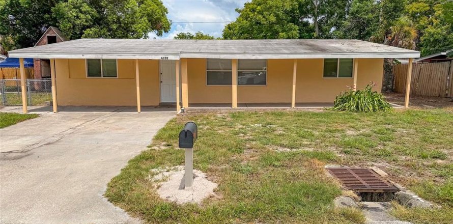 Villa ou maison à New Port Richey, Floride 3 chambres, 117.61 m2 № 2156638