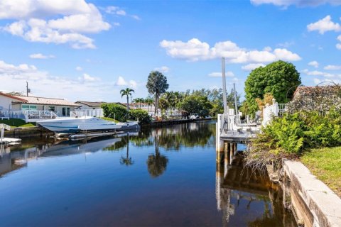 Casa en venta en Fort Lauderdale, Florida, 3 dormitorios, 156.82 m2 № 1970979 - foto 24